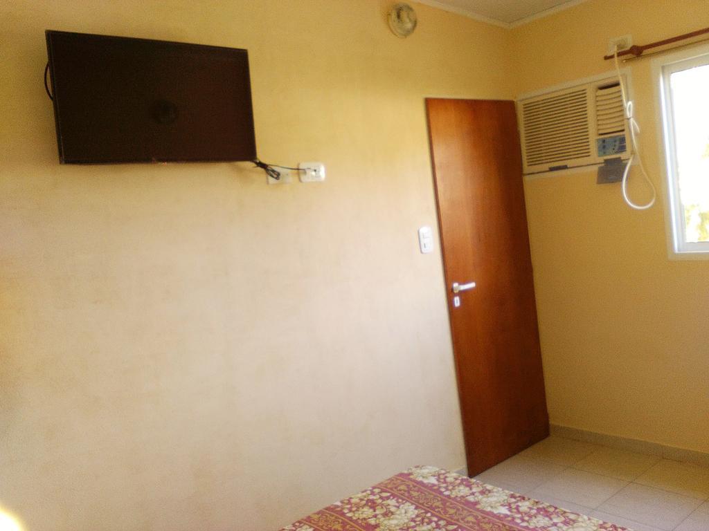 Apartamentos Río Uruguay Colón Exterior foto